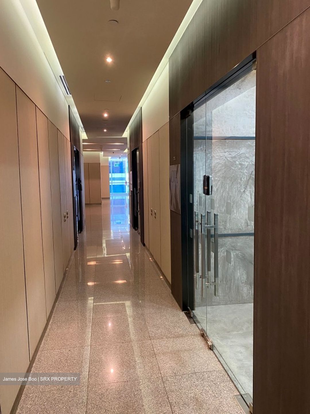 Sbf Center (D1), Office #553940261